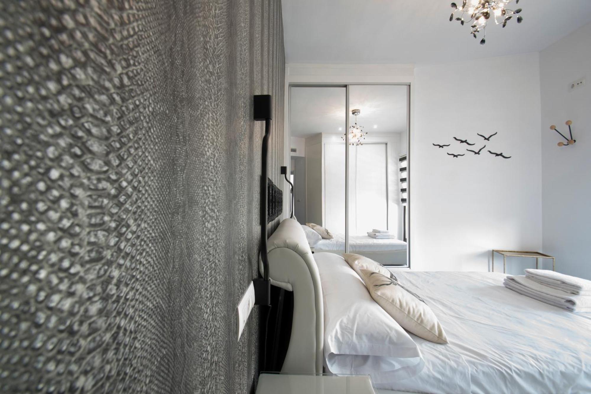 Apartamento Atico Real Suites Granada Dış mekan fotoğraf