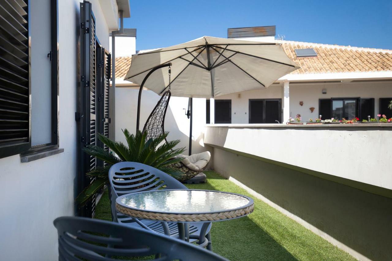 Apartamento Atico Real Suites Granada Dış mekan fotoğraf