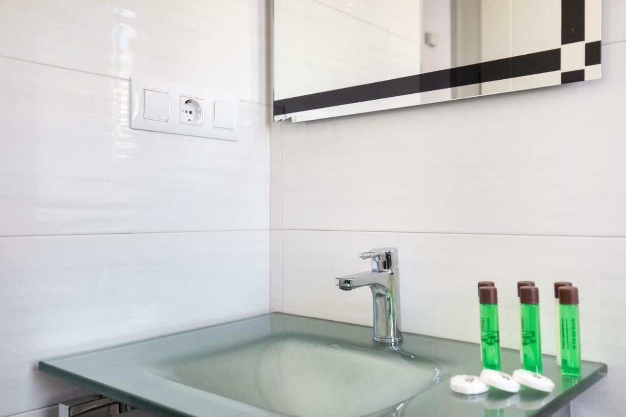 Apartamento Atico Real Suites Granada Dış mekan fotoğraf